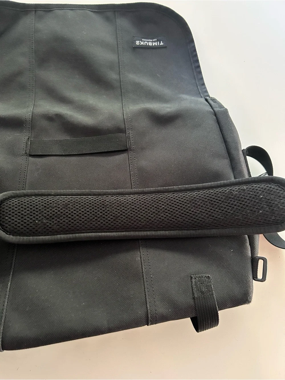 Timbuk2 Black Classic Messenger Bag with Adjustable Strap
